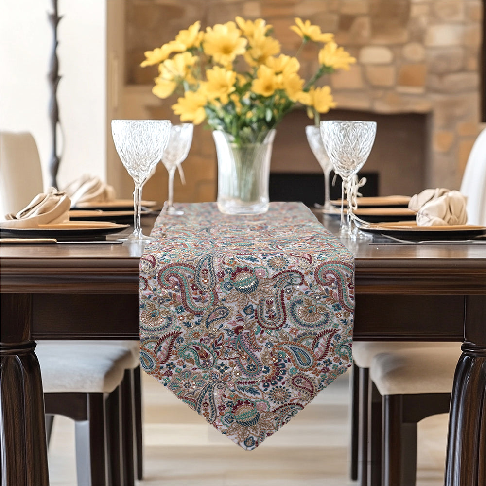 Vintage Grace Table Runner